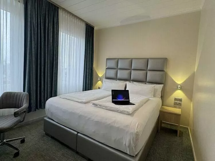 Fotos del hotel Königshof Hauptbahnhof Superior:  11