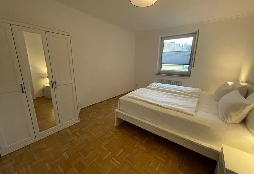 Königshof Hauptbahnhof Superior