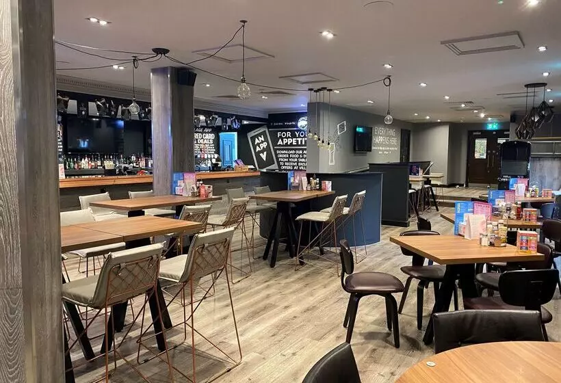 Fotos del hotel Village Hotel Swindon:  23