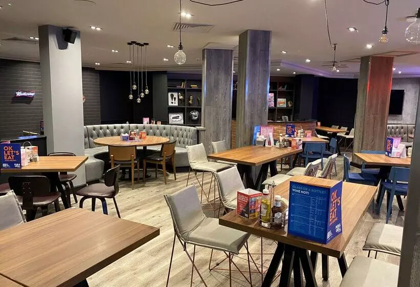 Fotos del hotel Village Hotel Swindon:  6