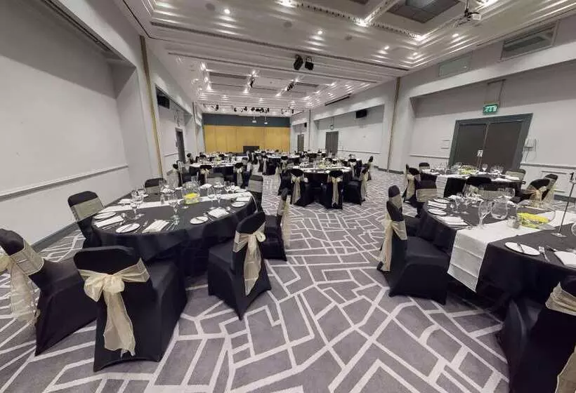 Fotos del hotel Village Hotel Swindon:  9