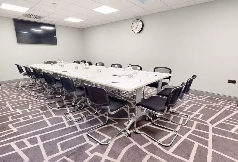 Fotos del hotel Village Hotel Cardiff:  23