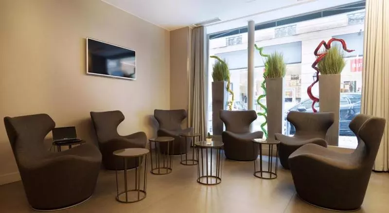 Arc De Triomphe Etoile