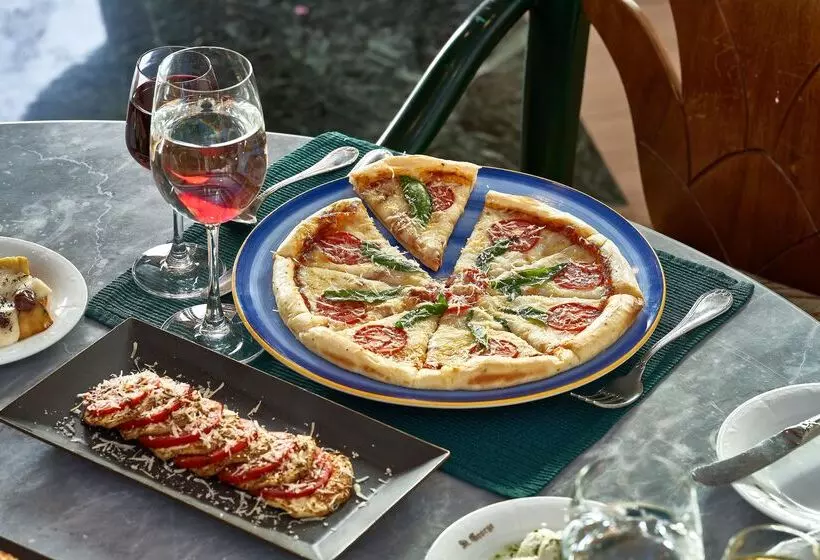 Fotos del hotel Sonesta St. George Hotel - Convention Center:  25