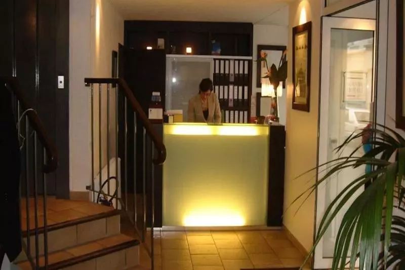 Fotos del hotel 55 Hôtel Montparnasse:  2