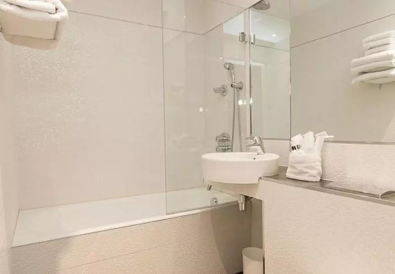 Fotos del hotel Hôtel De La Paix:  7