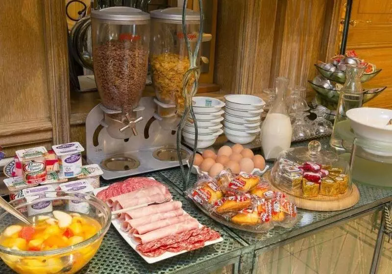 Fotos del hotel Hôtel De La Paix:  11