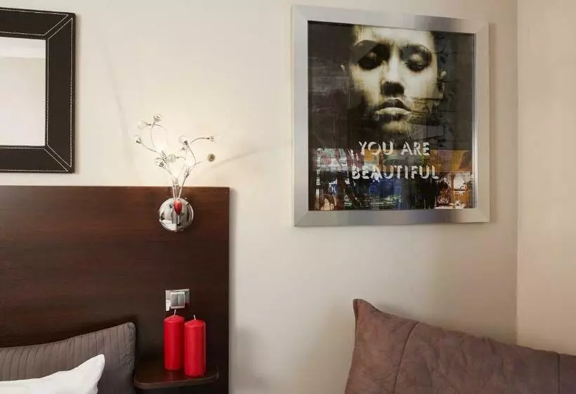 Fotos del hotel Le Twelve:  25