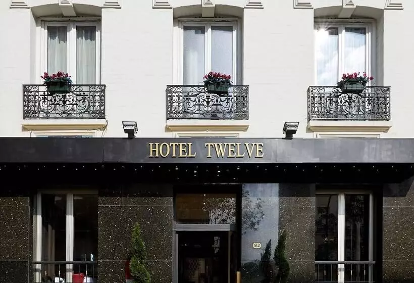 Le Twelve