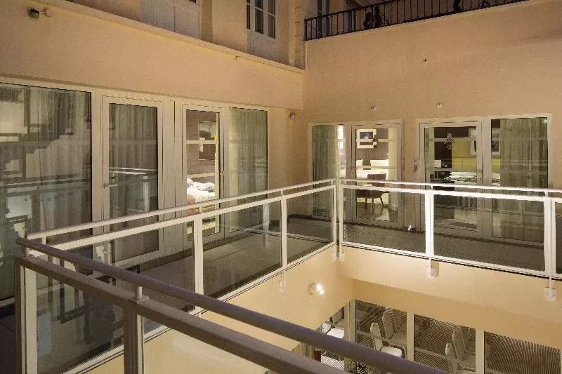 Fotos del hotel Hôtel Le M:  18