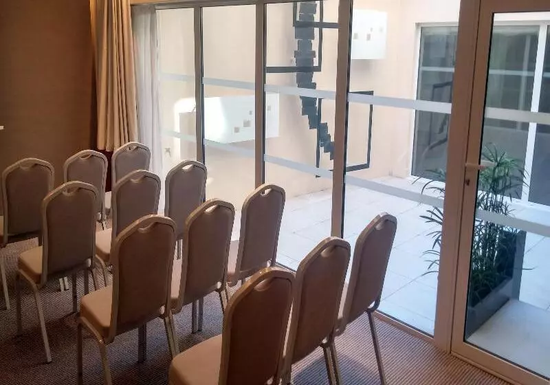 Fotos del hotel Hôtel Le M:  21