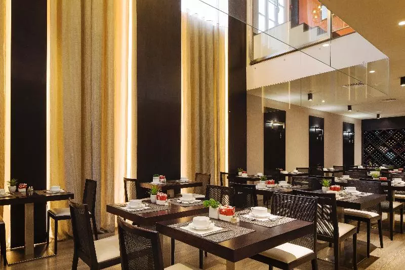 Fotos del hotel Hôtel Le M:  6