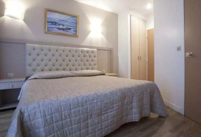 Fotos del hotel Hôtel Lebron:  19