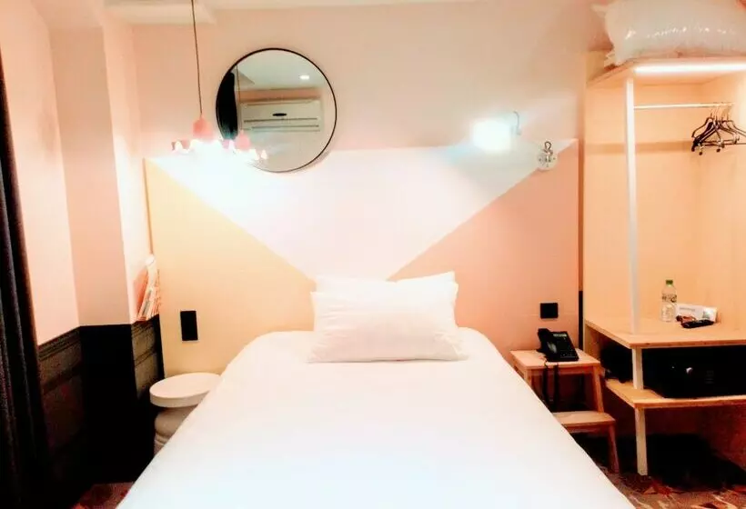 Fotos del hotel Ibis Styles Paris Gare de L'Est Tgv:  20