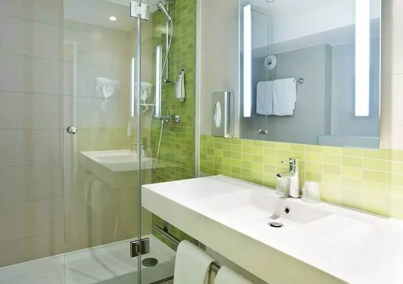 Fotos del hotel Ibis Styles Paris Gare de L'Est Tgv:  6