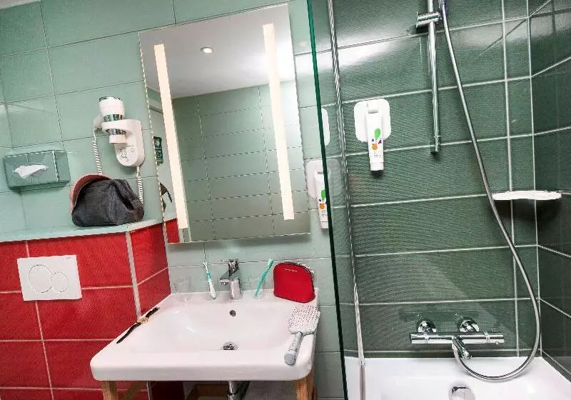 Fotos del hotel Ibis Styles Paris Gare Saint Lazare:  7