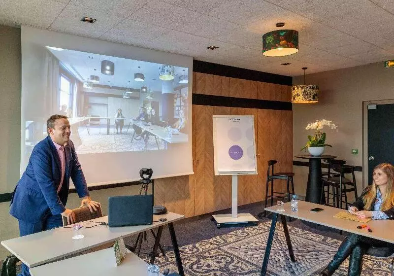 Fotos del hotel Novotel Paris 14 Porte D'orléans:  5