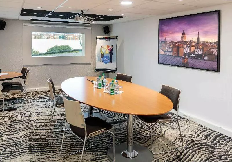 Fotos del hotel Novotel Paris 14 Porte D'orléans:  4