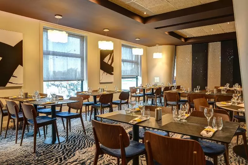 Fotos del hotel Novotel Paris 14 Porte D'orléans:  11