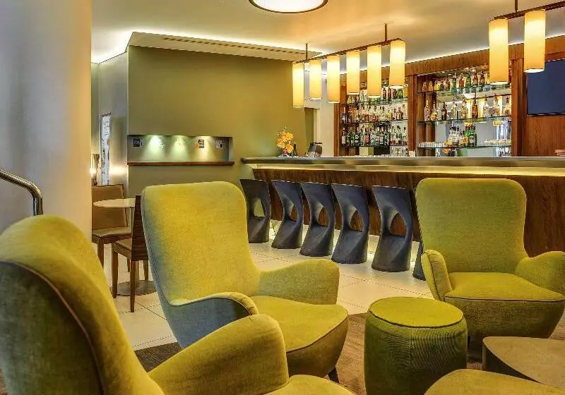 Fotos del hotel Novotel Paris 14 Porte D'orléans:  16