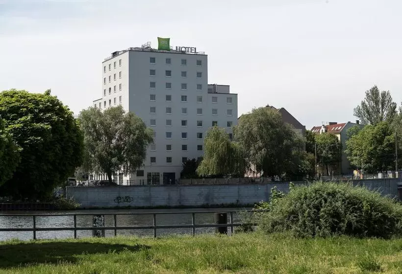 Fotos del hotel Ibis Styles Berlin Treptow:  9