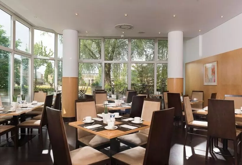 Fotos del hotel Ibis Styles Berlin Treptow:  17