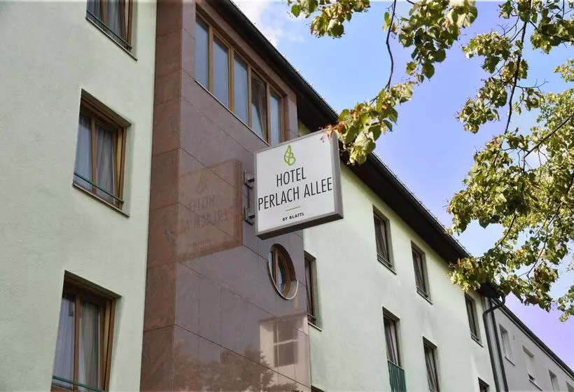 Perlach Allee By Blattl