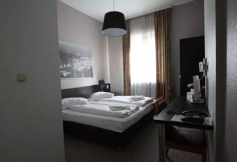 Fotos del hotel Carlton:  14