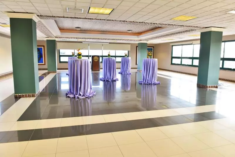 Fotos del hotel Plaza Del Libertador:  3