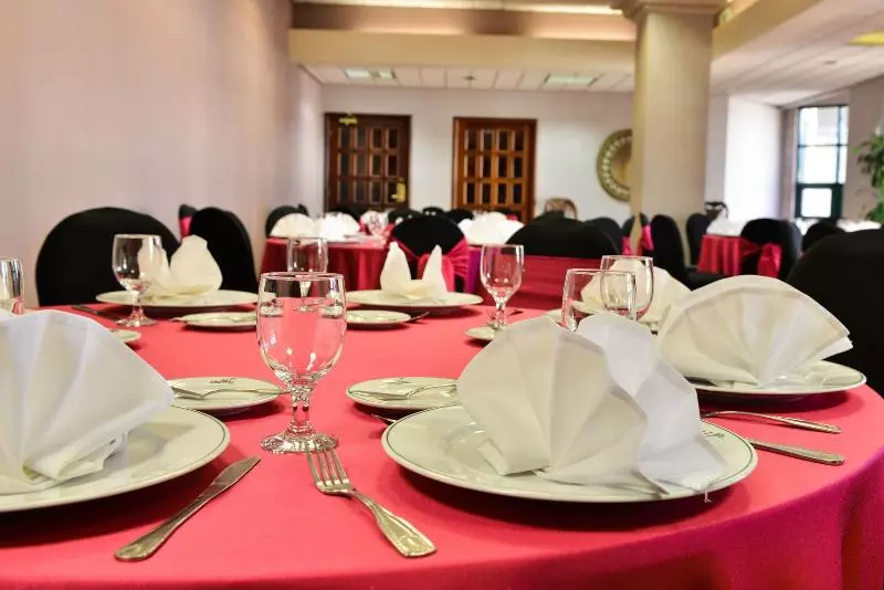 Fotos del hotel Plaza Del Libertador:  15