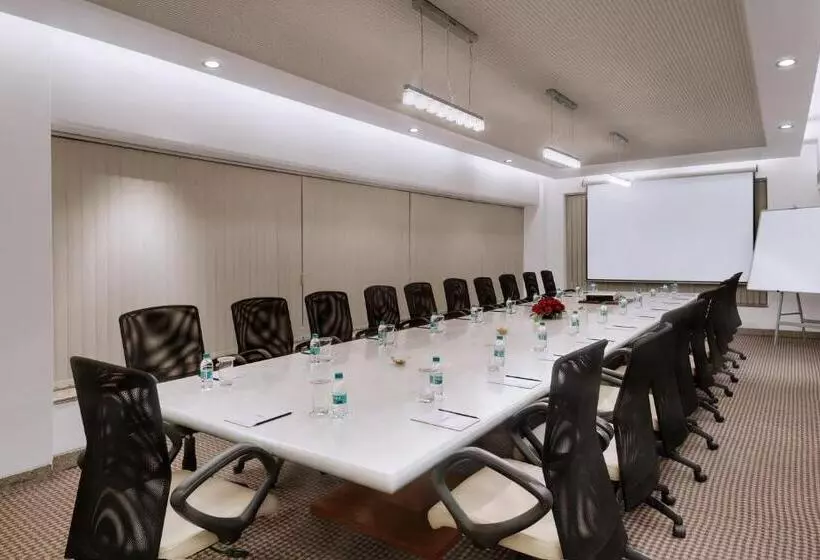 Fotos del hotel Kohinoor Continental,airport:  7