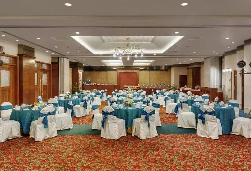 Fotos del hotel Kohinoor Continental,airport:  12