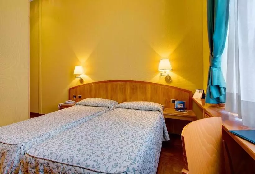 Fotos del hotel Corot:  9