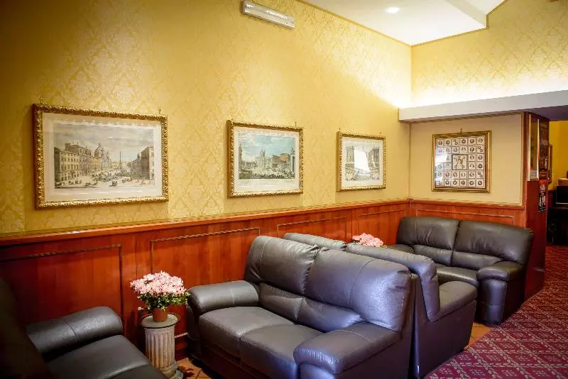 Fotos del hotel Emmaus:  2