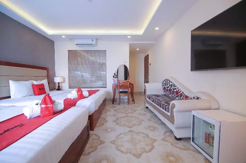 Fotos del hotel Reddoorz Premium @ Nguyen Thai Son Street:  9