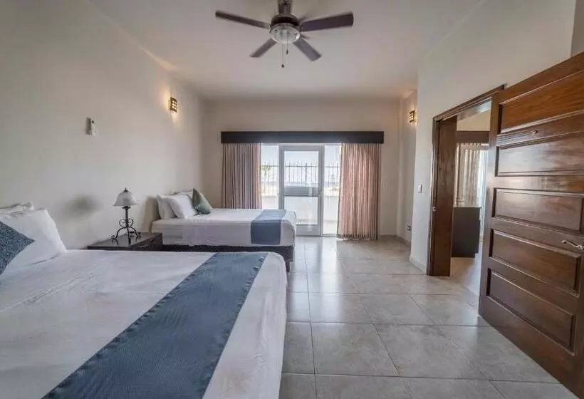 Fotos del hotel & Suites El Moro:  1