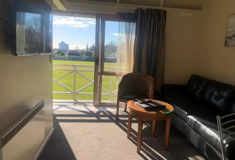 Fotos del hotel Admirals Motor Inn:  6