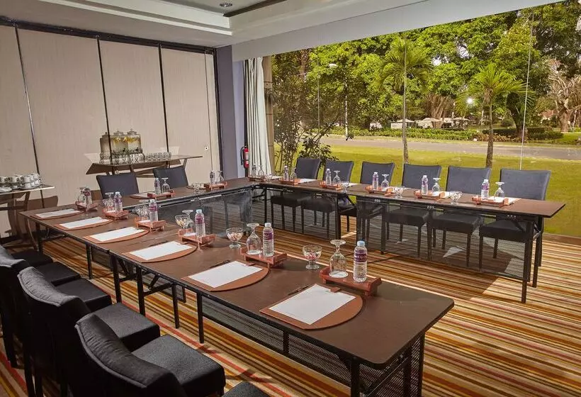 Fotos del hotel Quest Plus Conference Center, Clark:  25