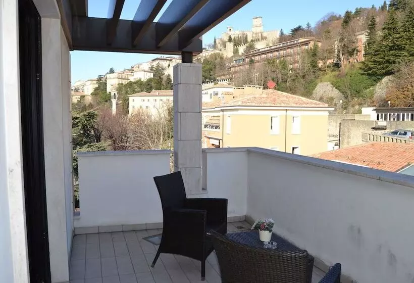 Fotos del hotel Joli:  17