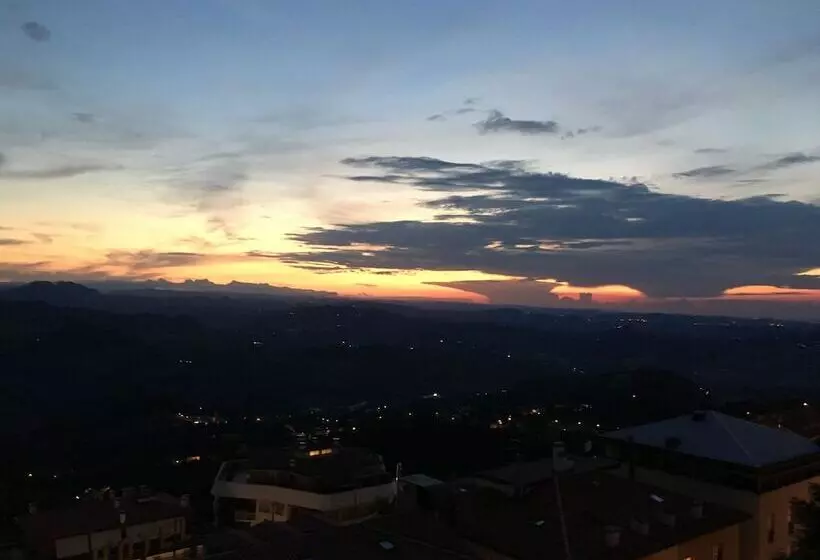 Fotos del hotel Joli:  6