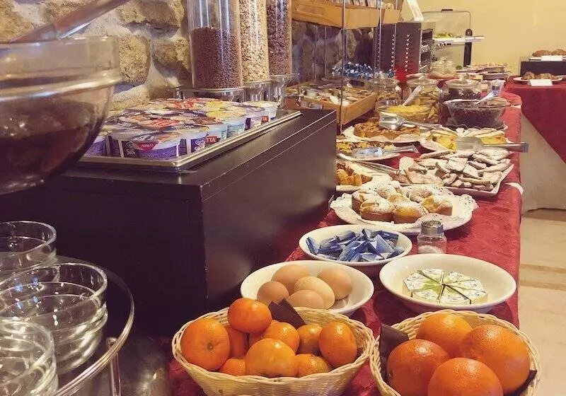 Fotos del hotel Joli:  16