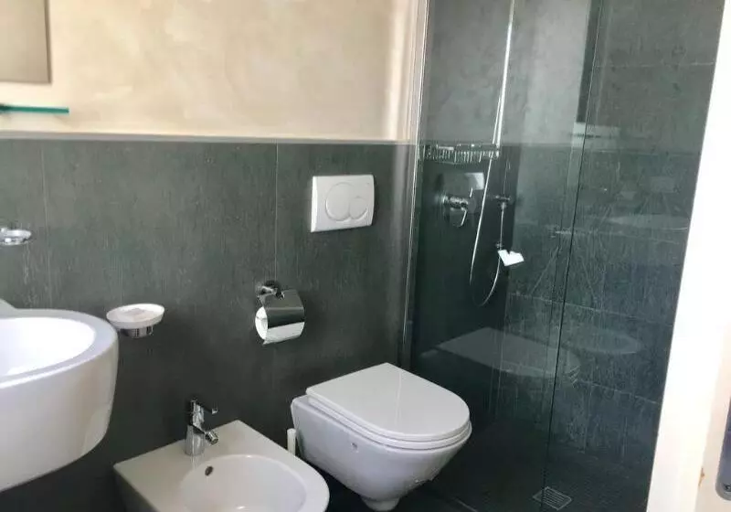 Fotos del hotel Joli:  10