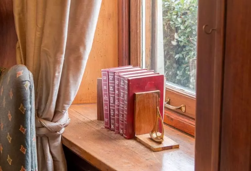 Fotos del hotel Courtyard Hotel Arcadia:  6