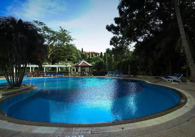 Fotos del hotel Waterfront Suites Phuket By Centara:  12