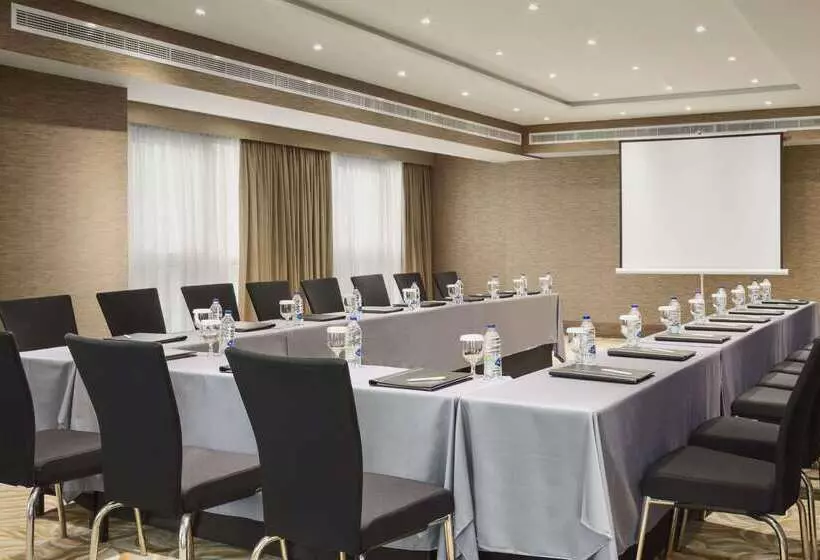 Fotos del hotel Hawthorn Suites By Wyndham Abu Dhabi City Center:  10