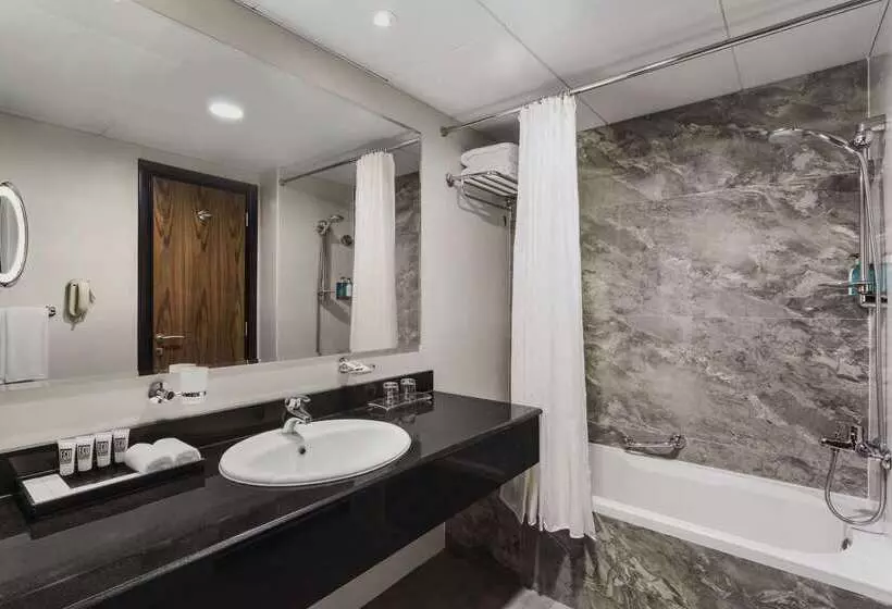 Fotos del hotel Hawthorn Suites By Wyndham Abu Dhabi City Center:  6