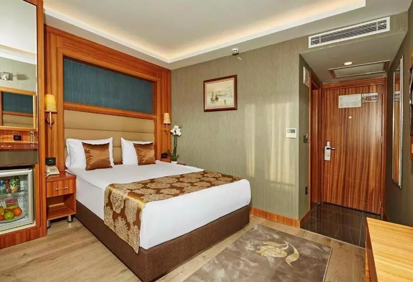 Ilkbal Deluxe  Istanbul