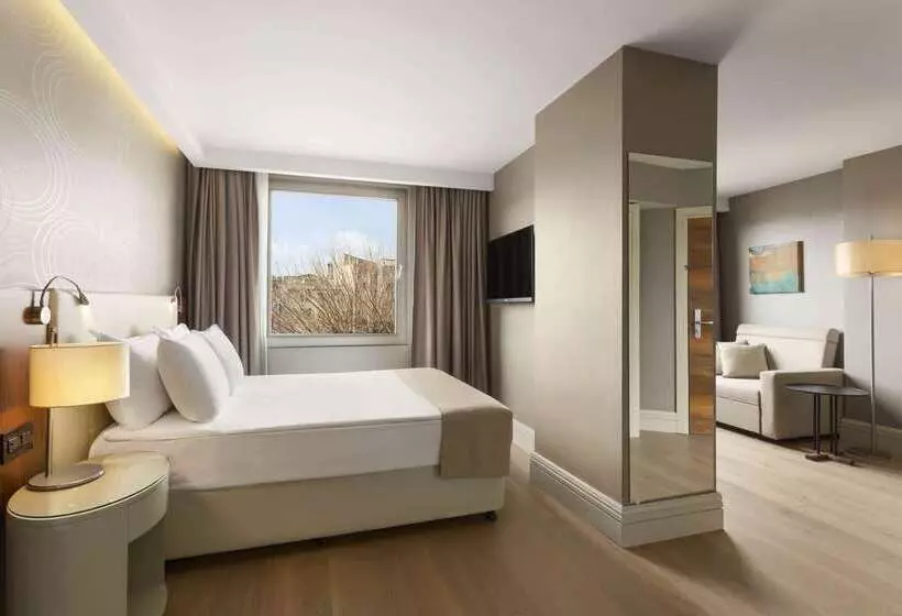 Fotos del hotel Ramada Istanbul Grand Bazaar:  21