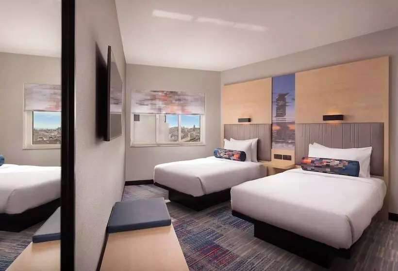 Fotos del hotel Aloft Madrid Gran Via:  9