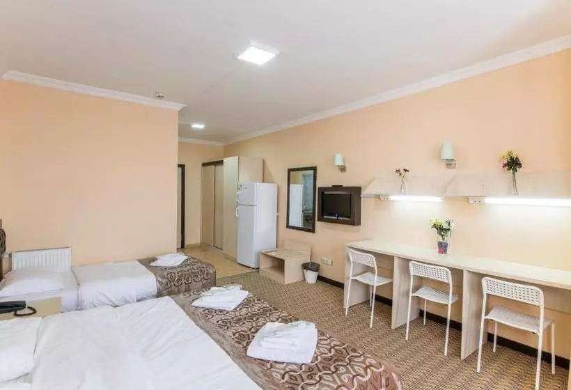 Fotos del hotel Adela:  2